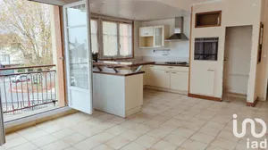 Apartment at Bondy (93140)