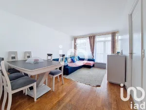 Apartment in Saint-Maur-des-Fossés (94100)