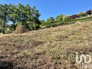 Terrain à bâtir à Allassac (19240) — 6/10
