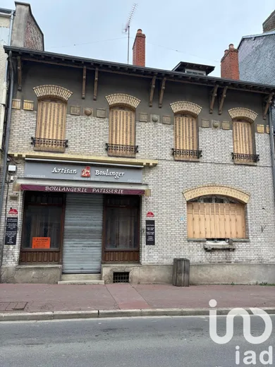 Building at Vouziers (08400)