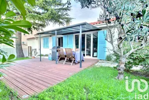 Traditional house at Peynier (13790)