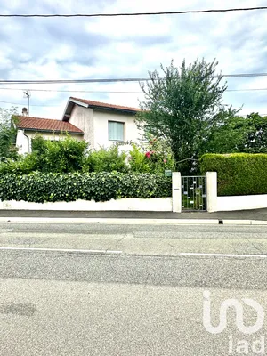 Maison traditionnelle à Séméac (65600)