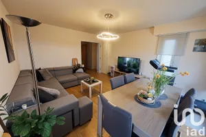 Apartment at Les Ulis (91940)