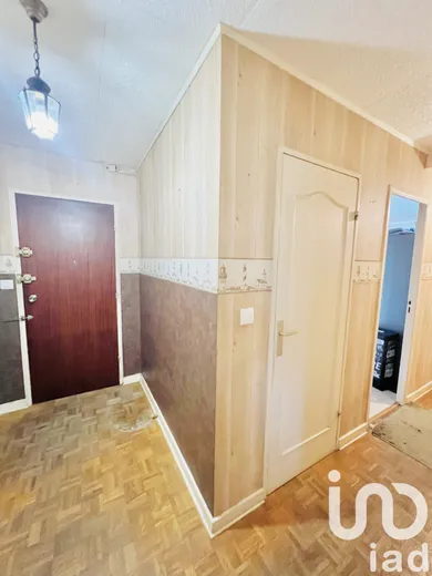 Apartment in Nogent-sur-Oise (60180)