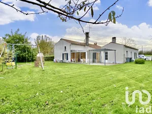 Traditional house at Foussais-Payré (85240)