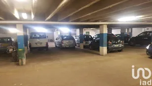 Parking à Paris (75019)
