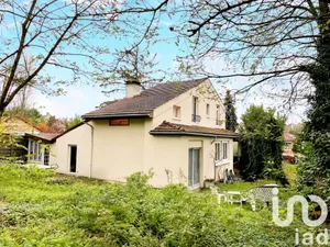 Maison traditionnelle à Coubron (93470)
