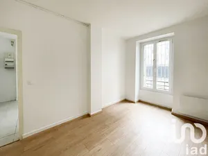 Apartment in Paris (75018)