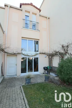 Triplex at Ézanville (95460)