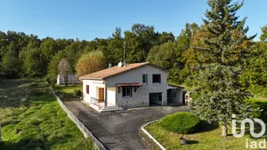 Maison traditionnelle à Roullet-Saint-Estèphe (16440)
