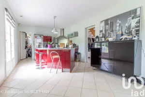 Maison traditionnelle à Traînou (45470)