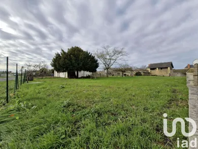 Building plot at Saint-Martin-de-Sanzay (79290)