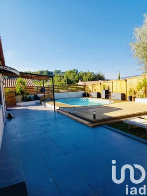 Maison traditionnelle à Seillons-Source-d'Argens (83470)