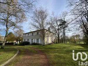 Mansion at Trémentines (49340)