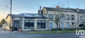 Building at Beaumont-sur-Oise (95260)