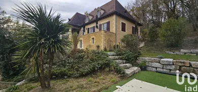 Traditional house at Aubas (24290)