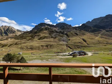 Appartement à LA MONGIE (65200)