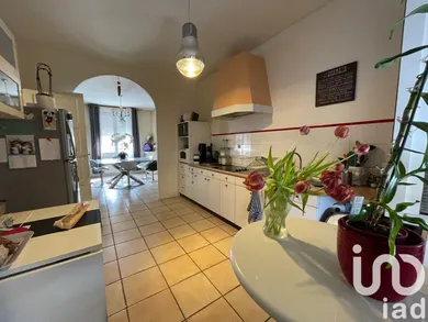 Immeuble à Saint-Pierre-des-Corps (37700)