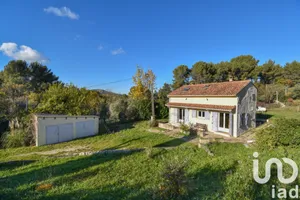 House at Roquevaire (13360)
