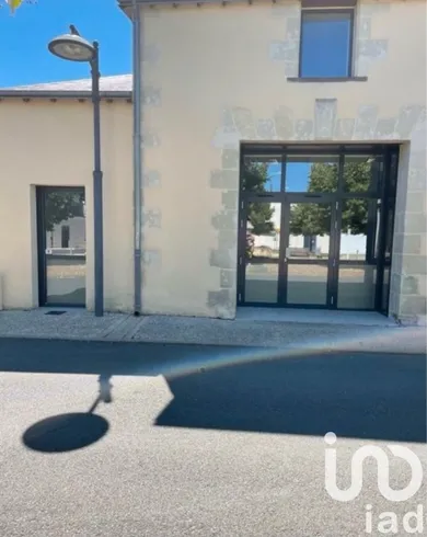 Building at Château-la-Vallière (37330)