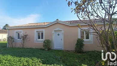 House at Plassac (33390)