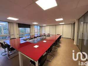 Immeuble à Val-de-Reuil (27100)