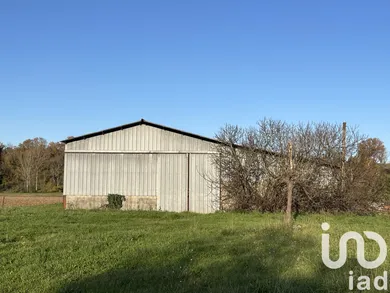 Building plot at Saint-Hilaire-du-Bois (17500)