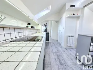 Apartment in Les Pavillons-sous-Bois (93320)