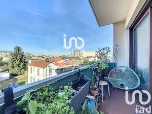 Studio à JOINVILLE-LE-PONT (94340)