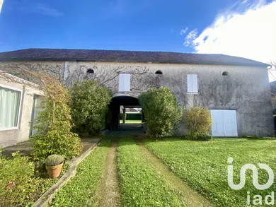 Maison traditionnelle à Bénéjacq (64800)