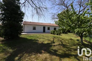 Maison traditionnelle à Tresses (33370)