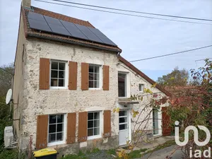 Village house at Busset (03270)