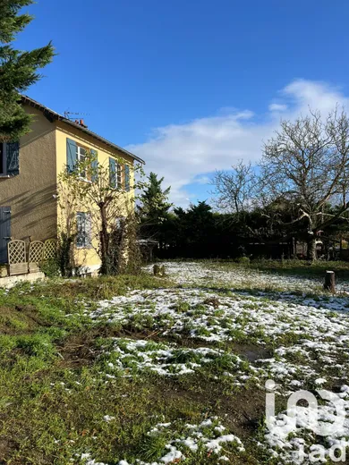 Building plot in Maurecourt (78780)