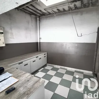 Immeuble à Doué-en-Anjou (49700)