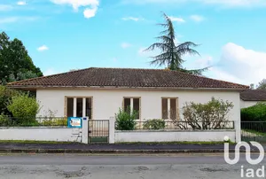House at Chaunay (86510)