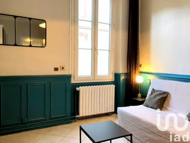 Studio at Sens (89100)