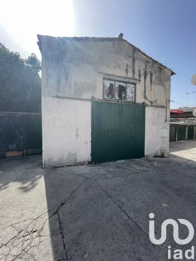 Building at Marseille (13014)