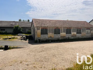 Land at Magny-en-Vexin (95420)