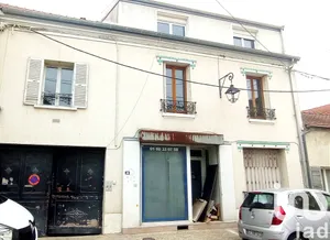 Immeuble à Champs-sur-Marne (77420)