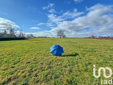 Building plot at LA ROCHE MEILLARD (03500)