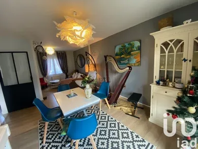 Traditional house at Cuise-la-Motte (60350)