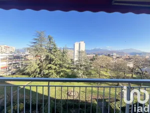 Apartment in Échirolles (38130)