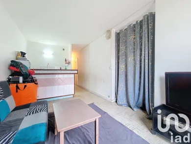 Studio at Grigny (91350) — 2/3