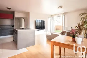 Apartment at Massy (91300)