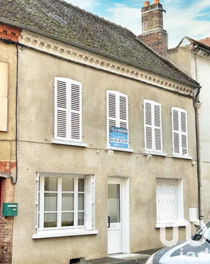 Townhouse at Villeneuve-l'Archevêque (89190)