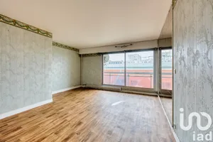 Apartment at Paris (75019)