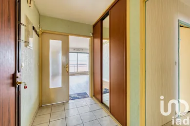 Apartment in Paris (75019)