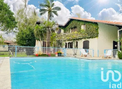 Architectural house at Saint-Loubès (33450)