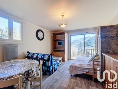 Appartement à Gréolières (06620)