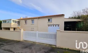 Traditional house at Chantonnay (85110)
